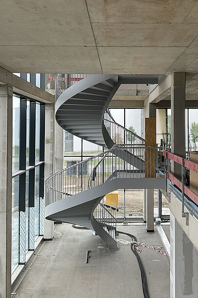 Büro und Produktionsgebäude KES