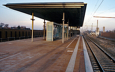 Bahnsteigdach Bennecke Allee